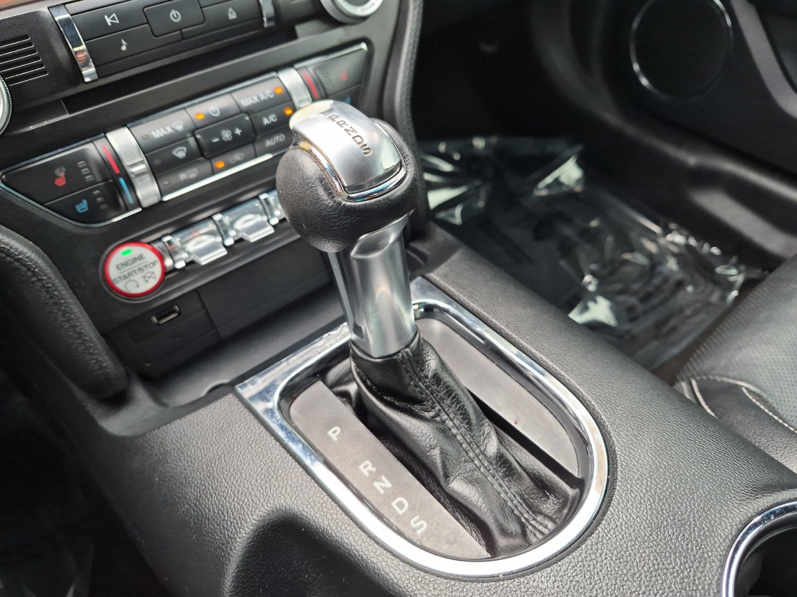 Used 2015 Ford Mustang Premium w/ Equipment Group 201A RWD image 18