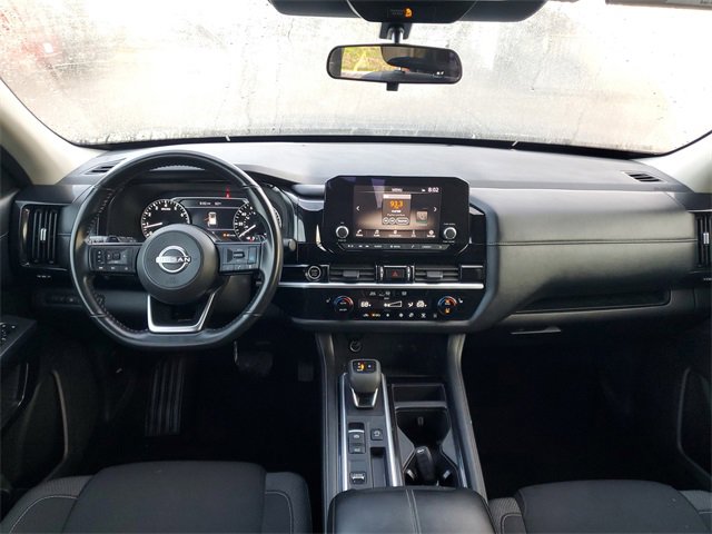 Used 2024 Nissan Pathfinder SV image 27