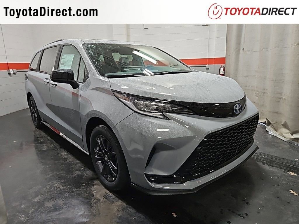 New 2025 Toyota Sienna XSE