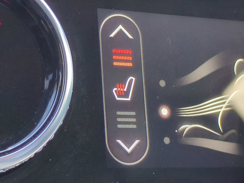 Used 2022 Genesis GV70 2.5T w/ Advanced Package image 24