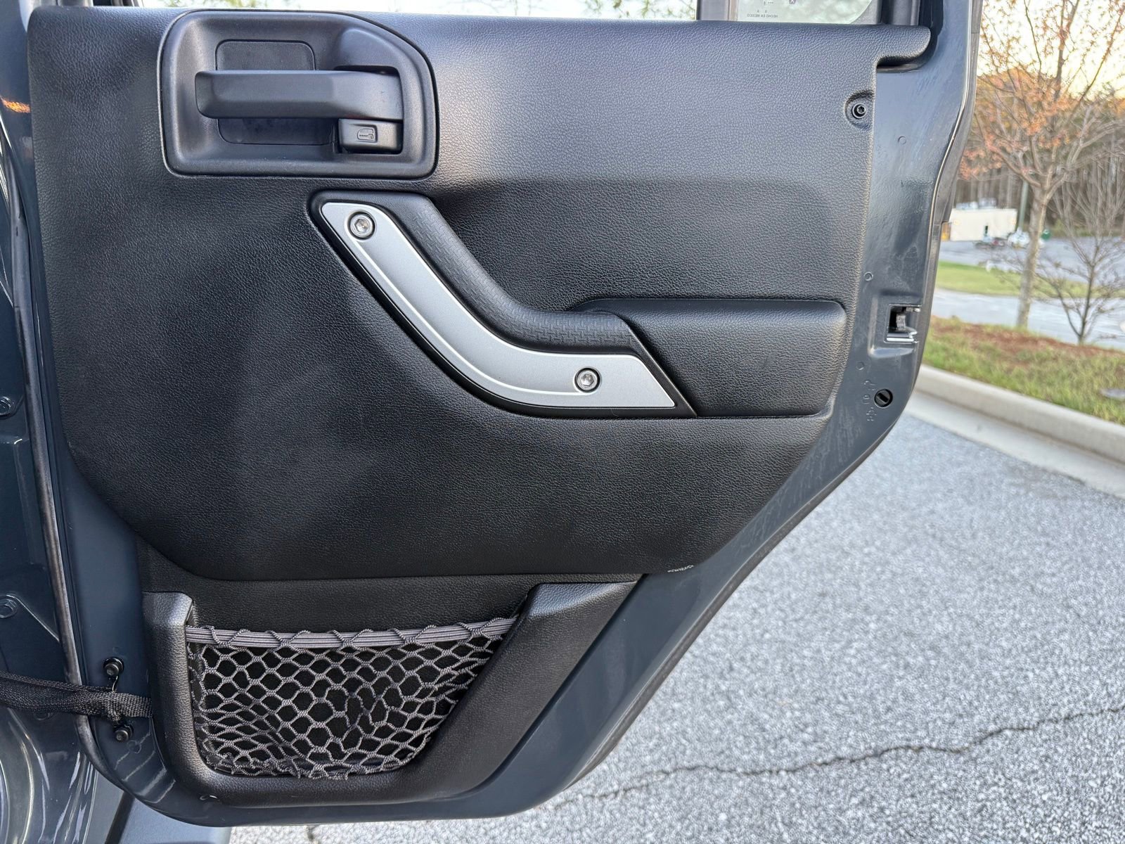 Used 2016 Jeep Wrangler Unlimited Sahara w/ Connectivity Group image 42