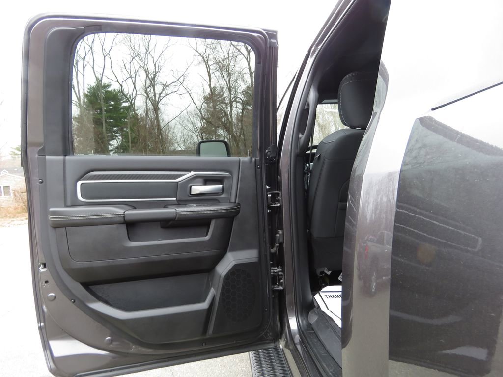 Used 2025 RAM 2500 Big Horn AWD/4WD image 18