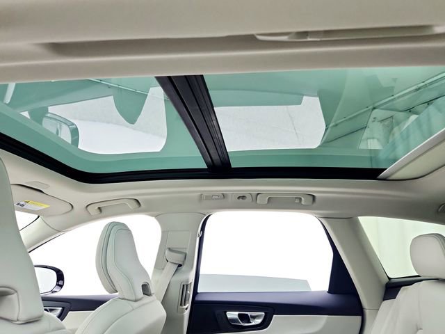 New 2026 Volvo XC60 B5 Ultra w/ Protection Package Premier image 22