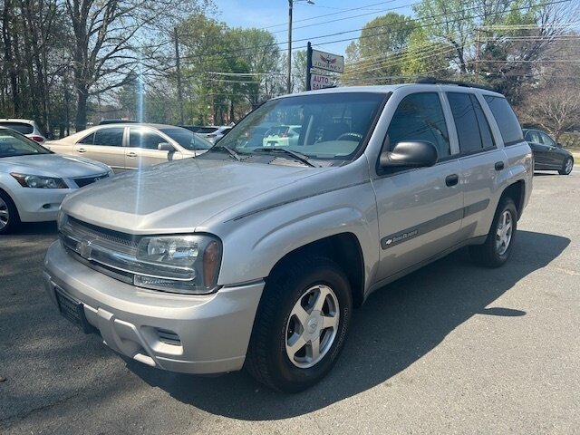 Used 2004 Chevrolet TrailBlazer LS w/ LS Preferred Equipment Group RWD image 1