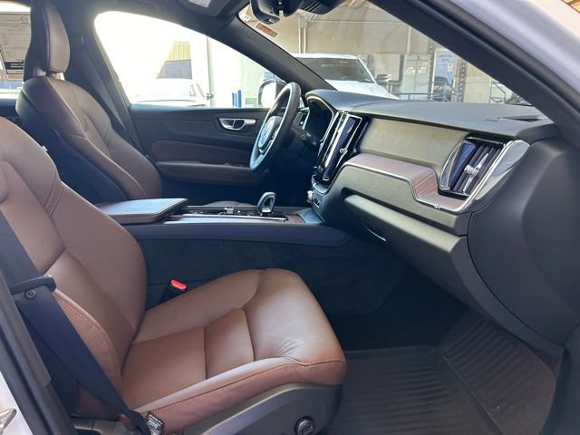 Used 2025 Volvo XC60 T8 Plus w/ Protection Package Premier AWD/4WD image 18