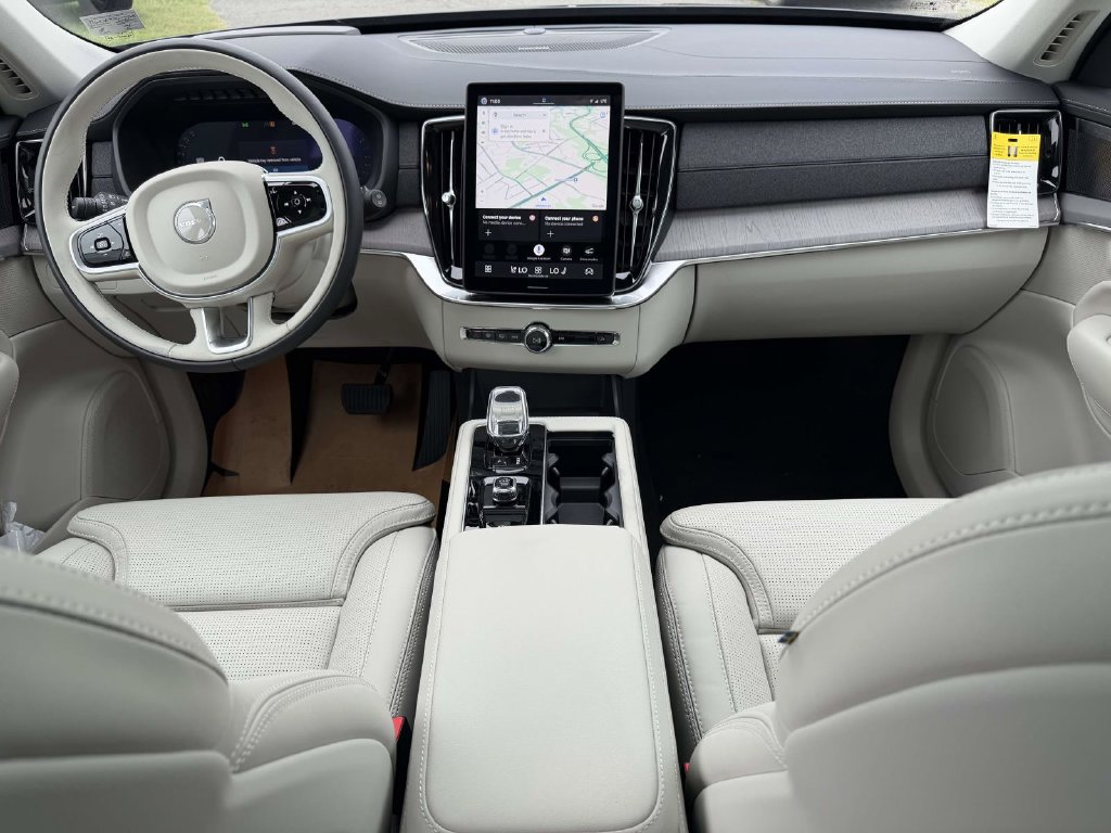 New 2026 Volvo XC90 B6 Ultra w/ Protection Package Premier AWD/4WD image 2