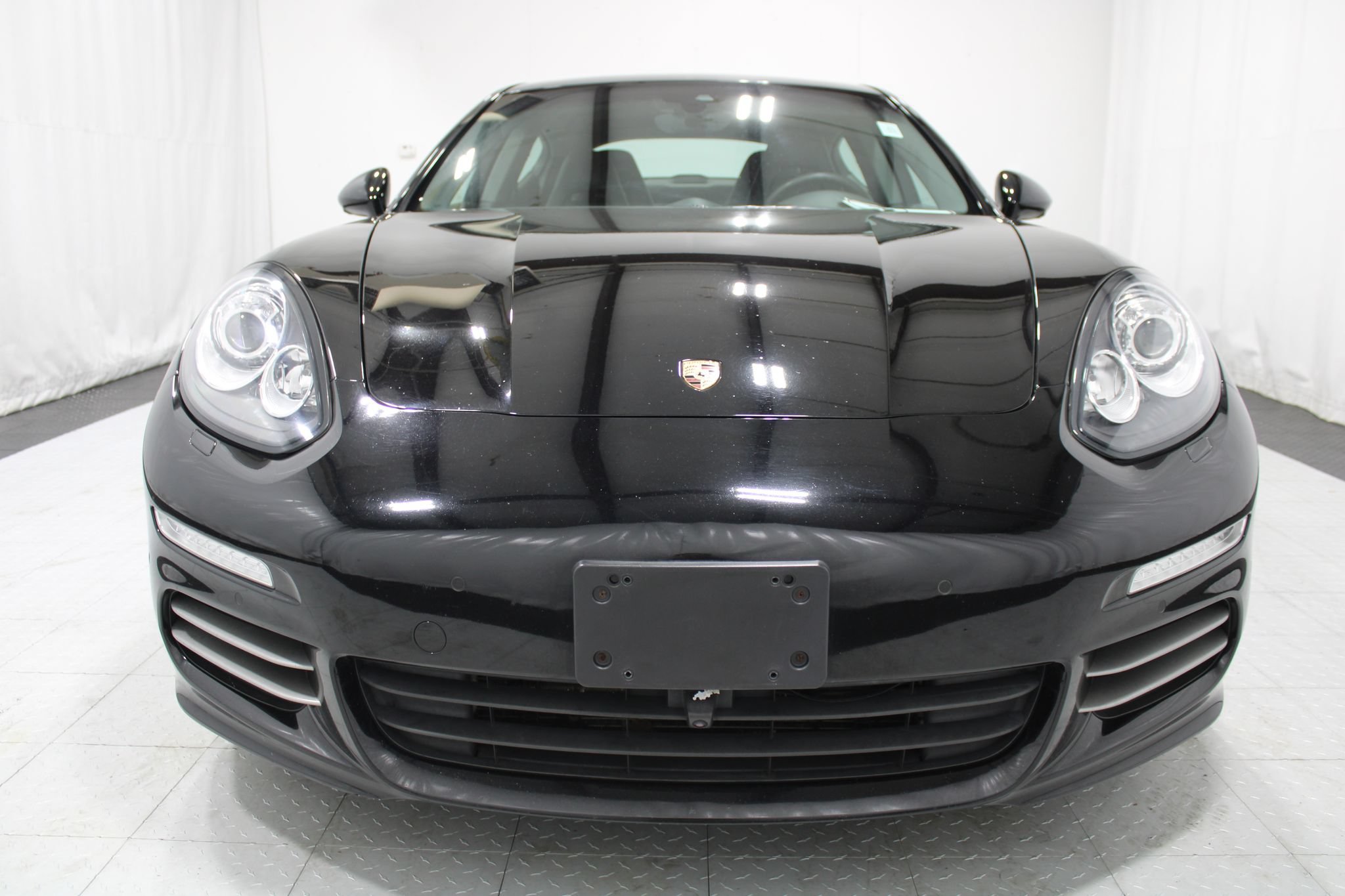 Used 2016 Porsche Panamera 4 Edition AWD/4WD image 3