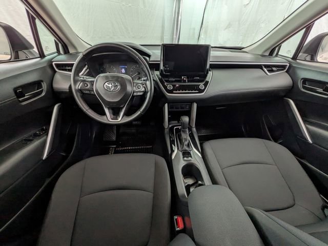 Used 2024 Toyota Corolla Cross LE image 10