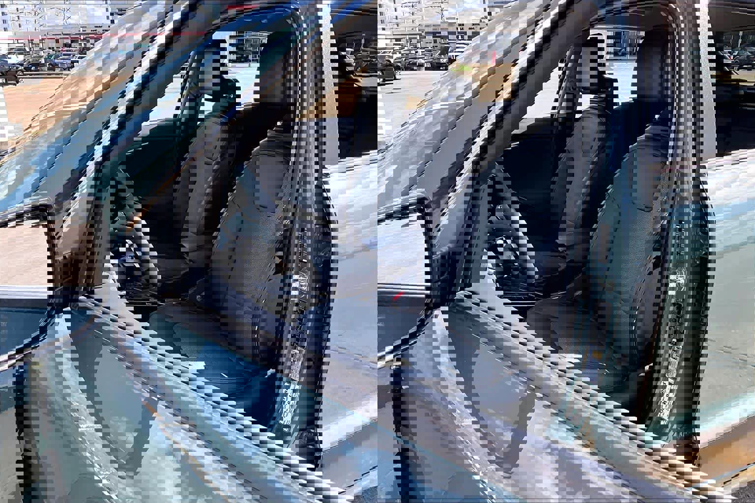 Used 2023 Kia Niro EX image 8