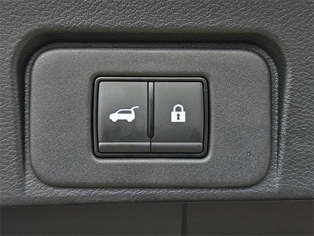 Used 2024 Nissan Rogue SV image 10