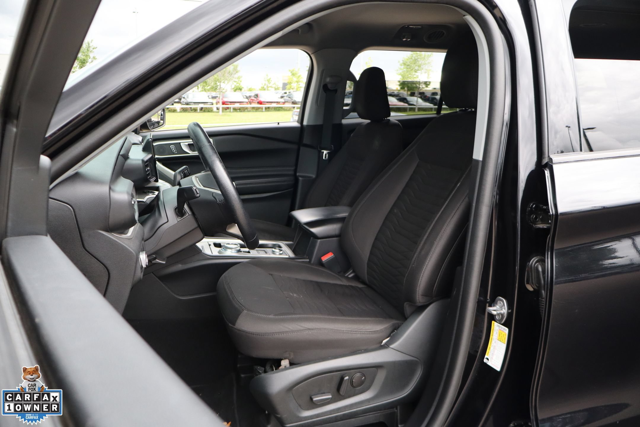 Used 2021 Ford Explorer XLT AWD/4WD image 11