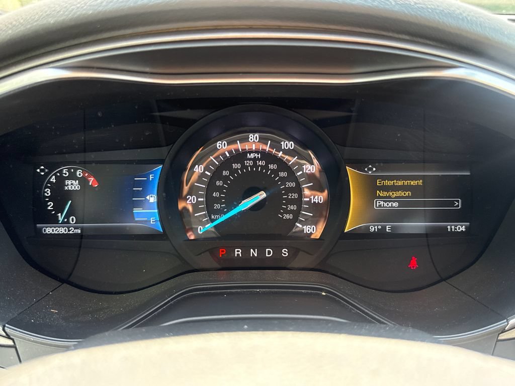 Used 2020 Ford Fusion SE AWD/4WD image 21