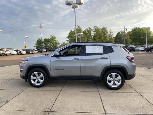Used 2019 Jeep Compass Latitude image 10