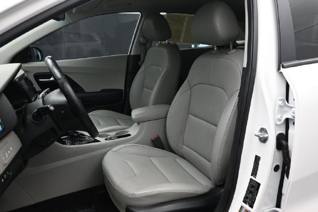 Used 2019 Kia Niro EX Premium w/ Sunroof Package FWD image 5