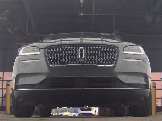 Used 2022 Lincoln Corsair AWD w/ Equipment Group 101A image 3