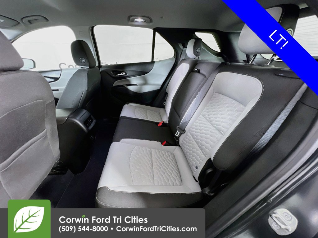 Used 2020 Chevrolet Equinox LT w/ Driver Convenience Package AWD/4WD image 26