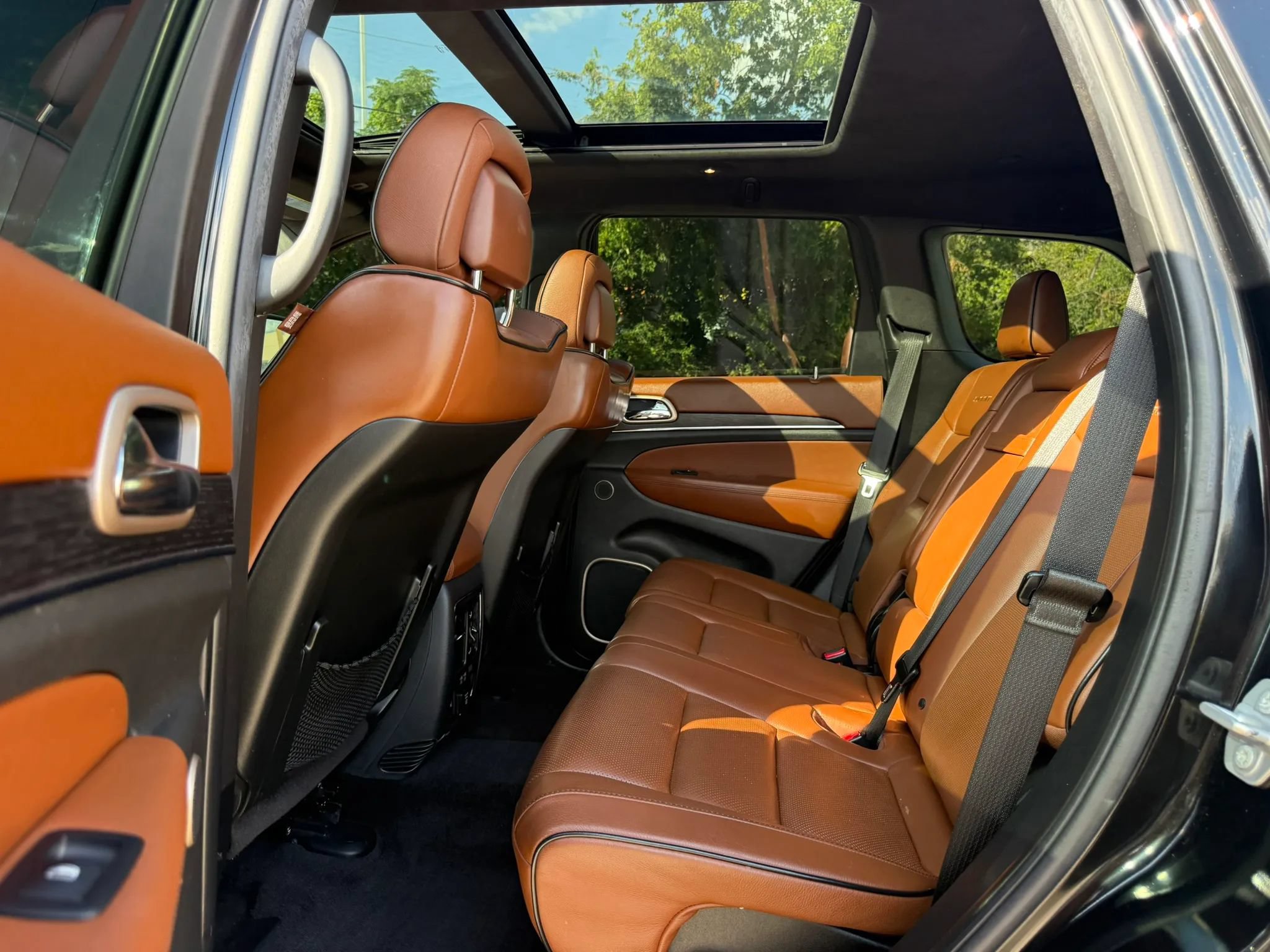 Used 2017 Jeep Grand Cherokee Summit w/ Platinum Series Group AWD/4WD image 13