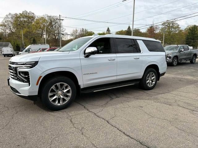 New 2026 Chevrolet Suburban Premier w/ Sun And Tow Package AWD/4WD image 1
