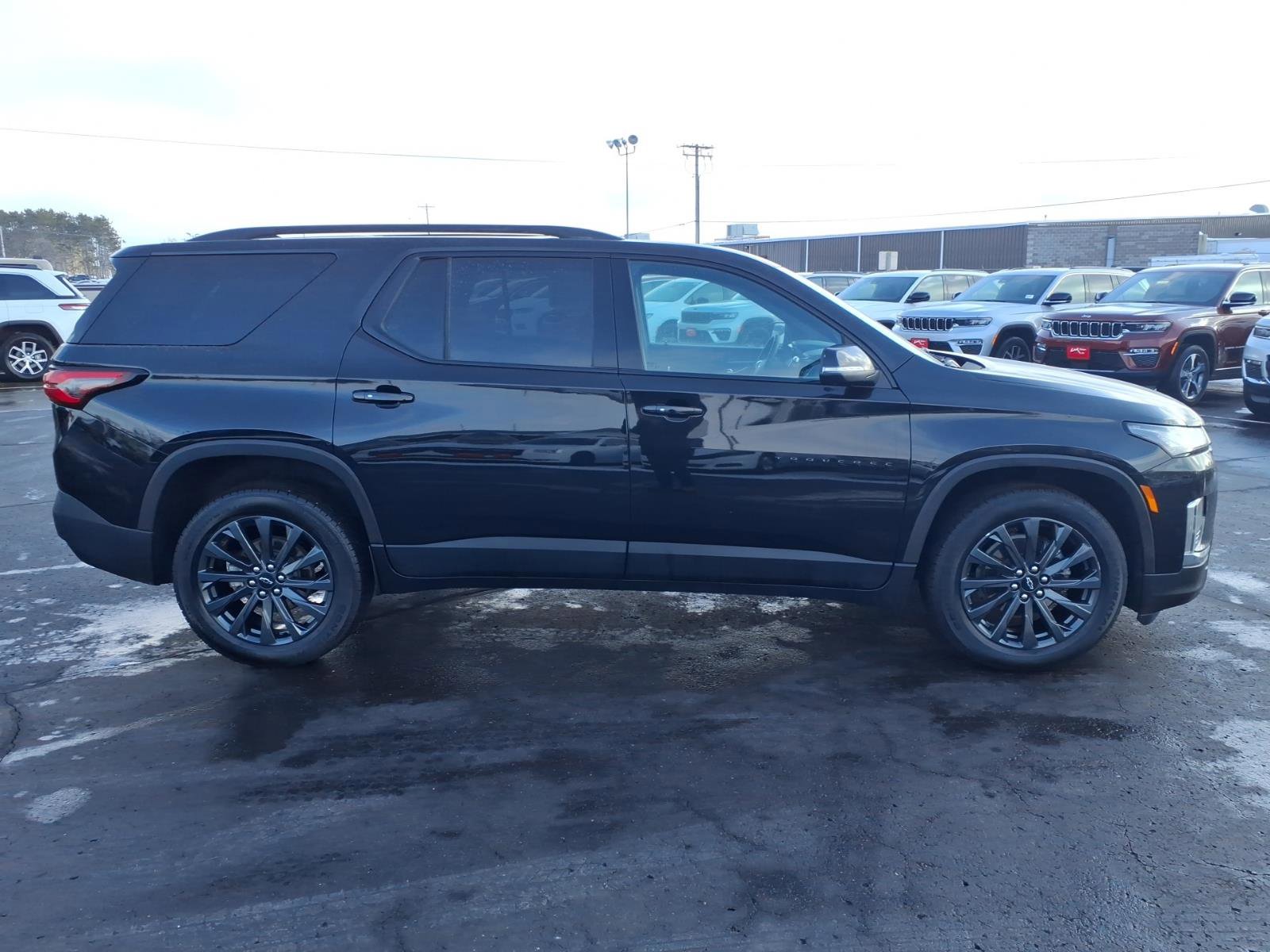 Used 2023 Chevrolet Traverse RS w/ LPO, Floor Liner Package image 2