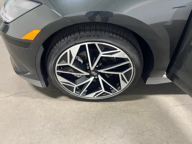 Used 2023 Hyundai Ioniq 6 SEL RWD image 31