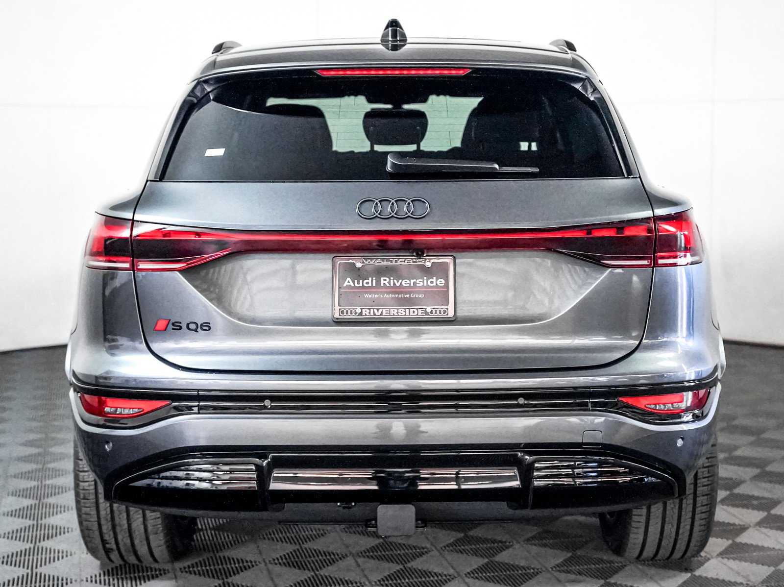 New 2025 Audi SQ6 e-tron Premium Plus image 10