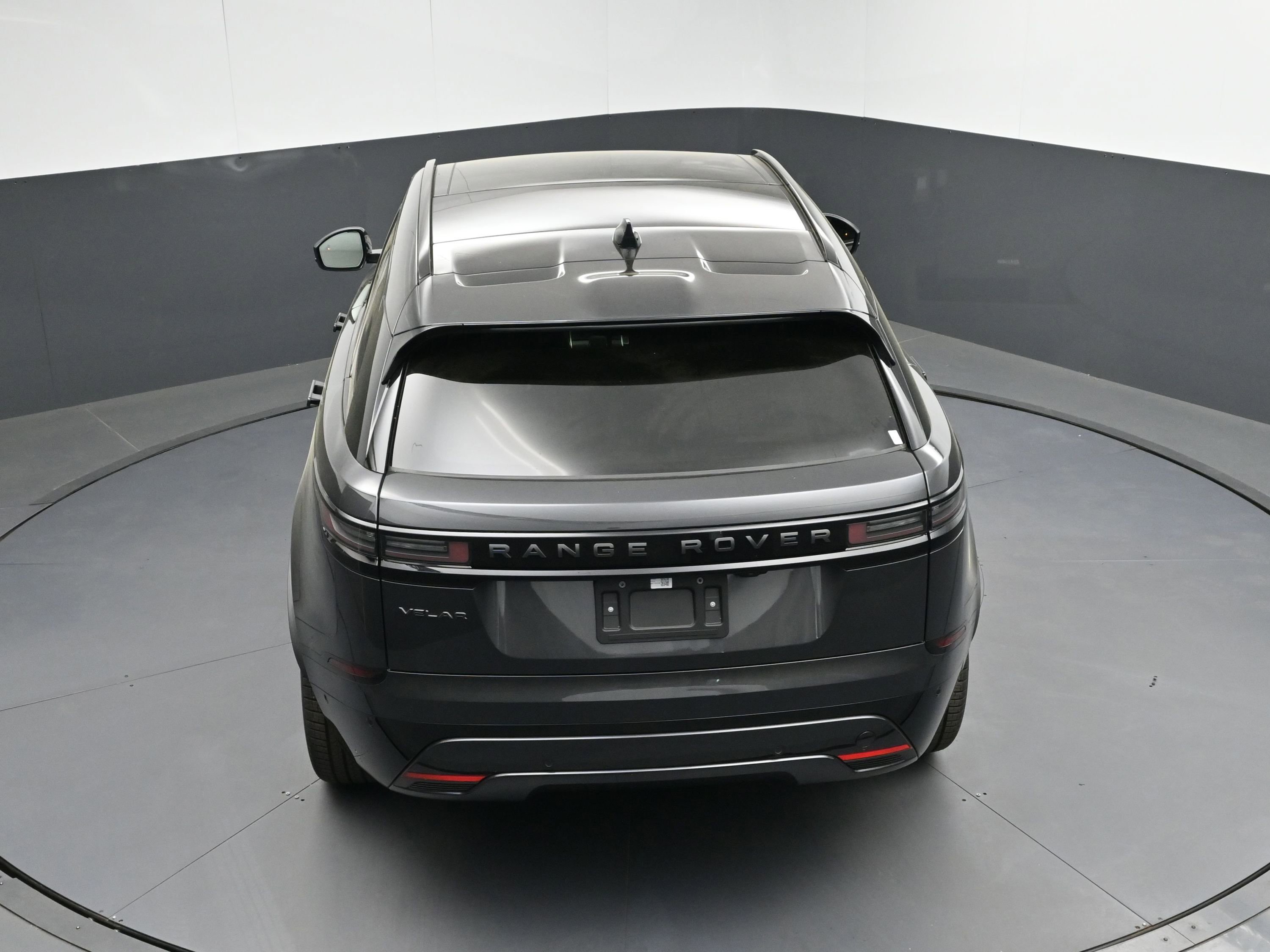 New 2026 Land Rover Range Rover Velar Dynamic SE image 33