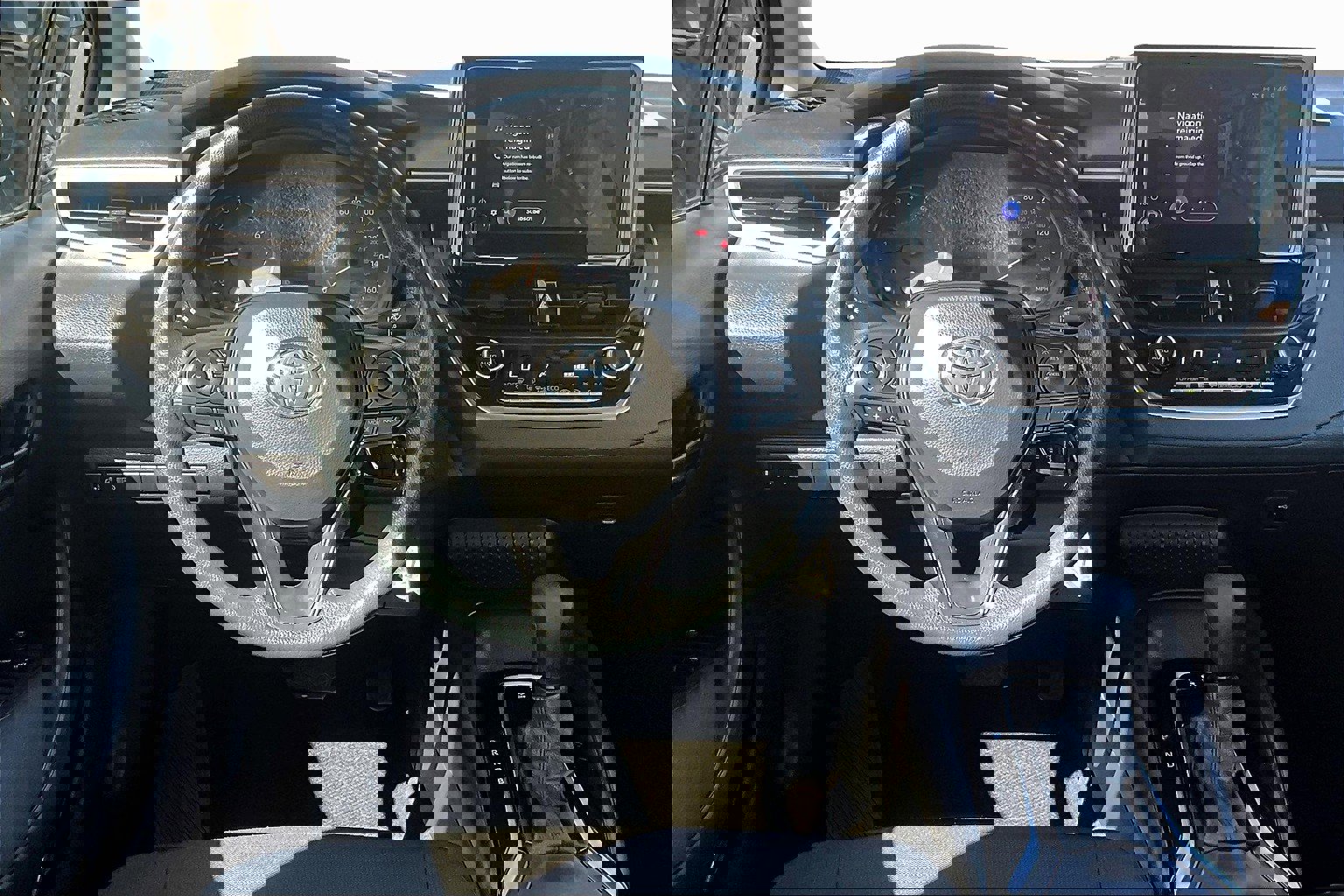 Used 2024 Toyota Corolla LE image 5