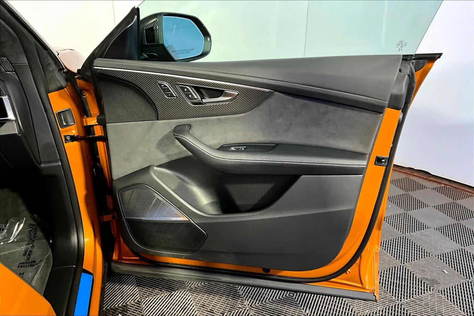 Used 2024 Audi RS Q8 image 23