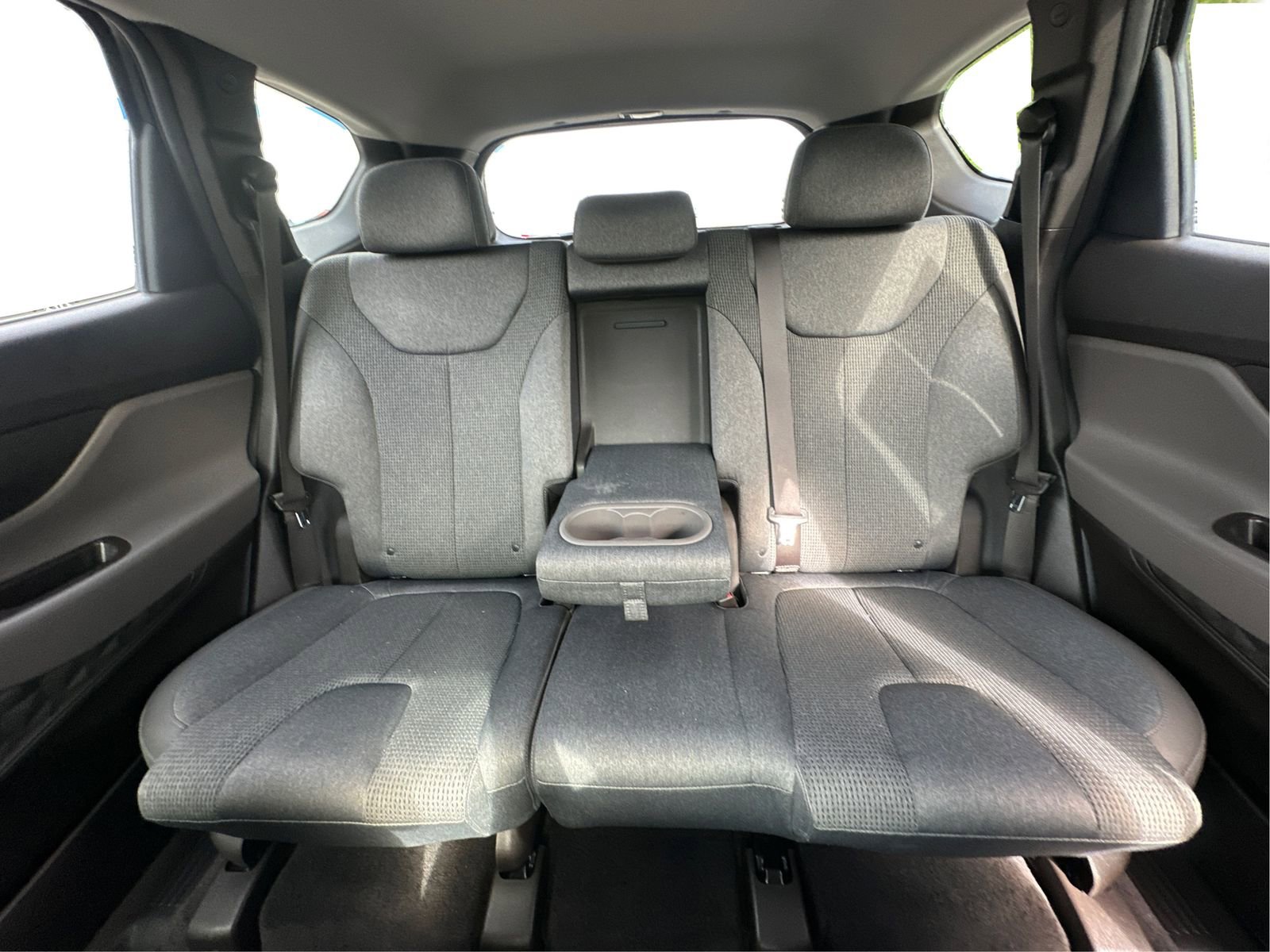 Used 2019 Hyundai Santa Fe SEL AWD/4WD image 14