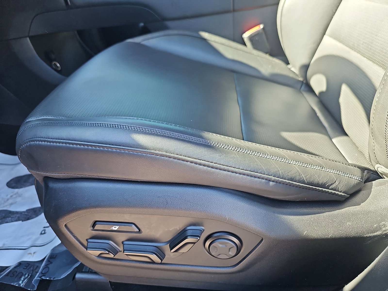 Used 2024 Hyundai Santa Fe Calligraphy image 31