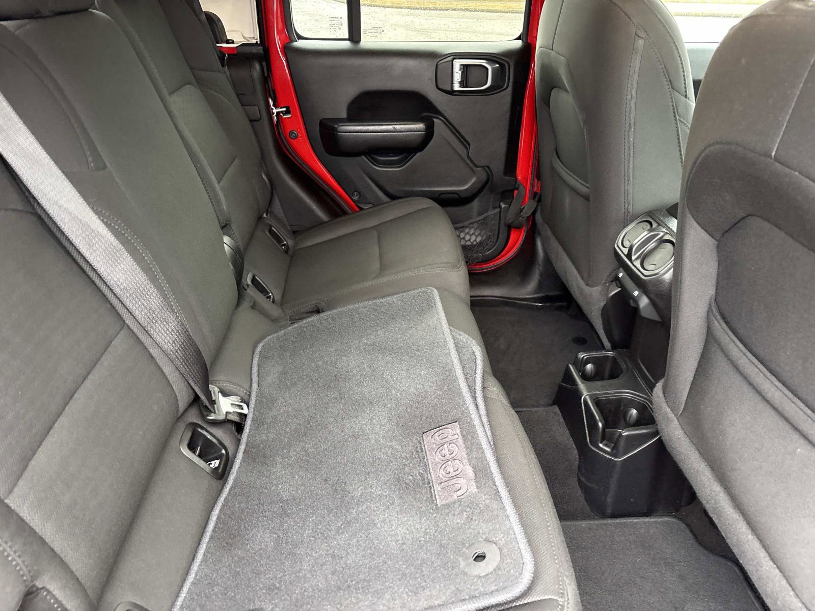 Used 2020 Jeep Gladiator Sport w/ Quick Order Package 24S image 32