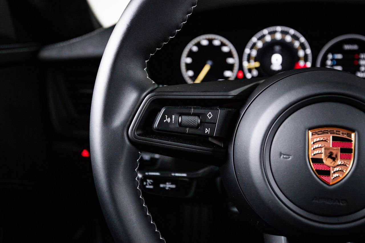 Certified 2025 Porsche 911 GT3 RWD image 17