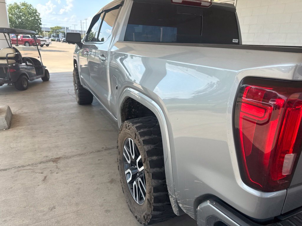 Used 2023 GMC Sierra 1500 AT4 w/ AT4 Premium Package AWD/4WD image 9