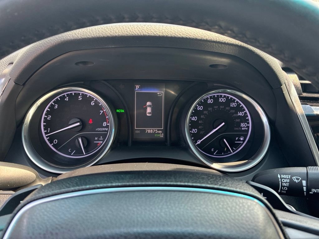 Used 2018 Toyota Camry SE w/ Moonroof Package FWD image 29