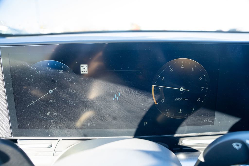 Certified 2025 Hyundai Kona SEL image 23