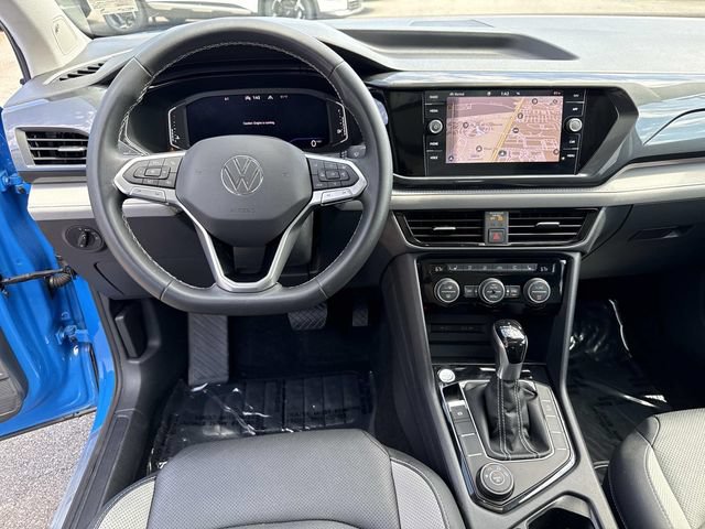 Used 2022 Volkswagen Taos SEL w/ Panoramic Sunroof Package AWD/4WD image 18