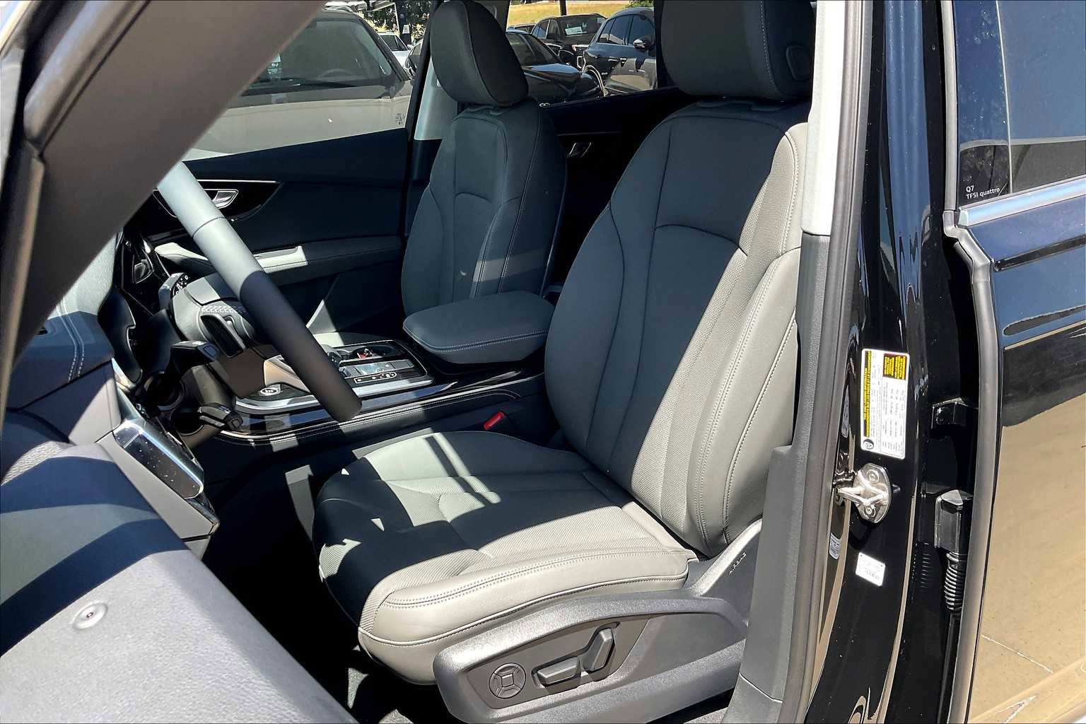 New 2025 Audi Q7 Premium Plus image 9