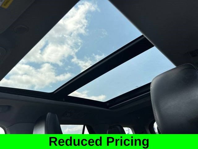 Used 2021 Ford Explorer XLT w/ Equipment Group 202A AWD/4WD image 39