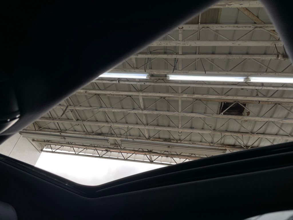 Used 2015 Maserati Ghibli image 56