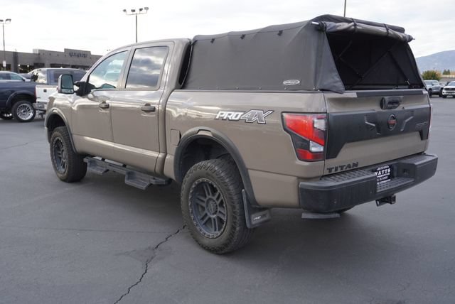 Used 2022 Nissan Titan PRO-4X w/ Pro-4x Convenience Package AWD/4WD image 3