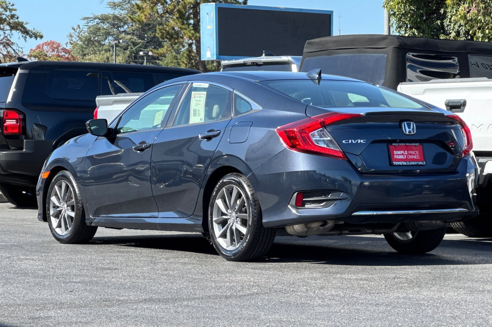Used 2019 Honda Civic EX image 4