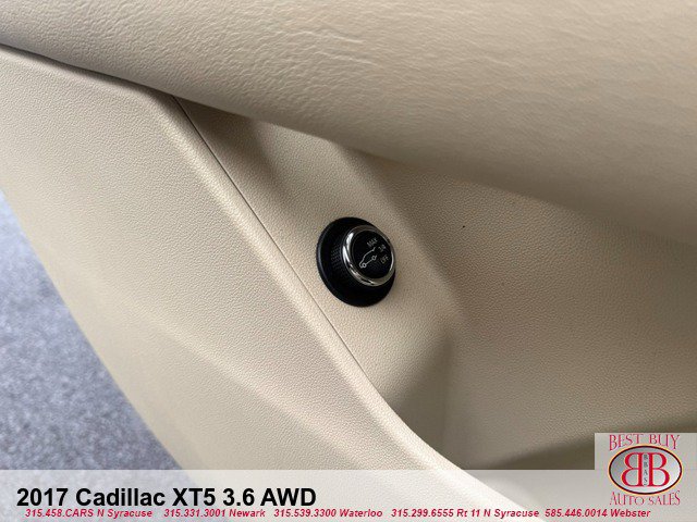 Used 2017 Cadillac XT5 Luxury w/ Driver Awareness Package AWD/4WD image 18