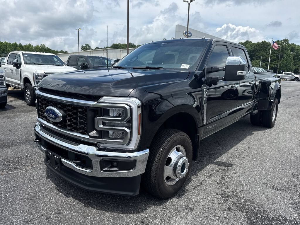 Used 2025 Ford F350 Lariat w/ Chrome Package AWD/4WD image 3