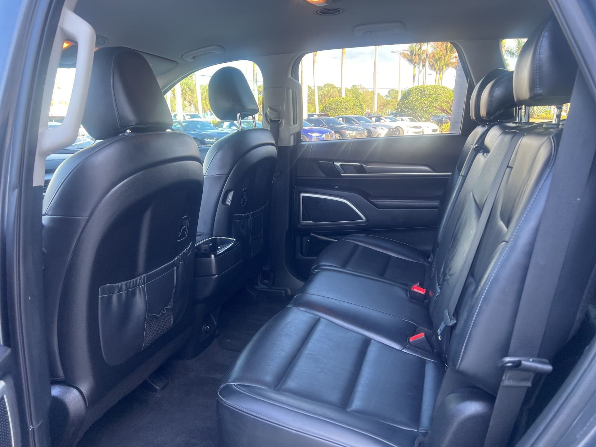 Used 2020 Kia Telluride LX image 12