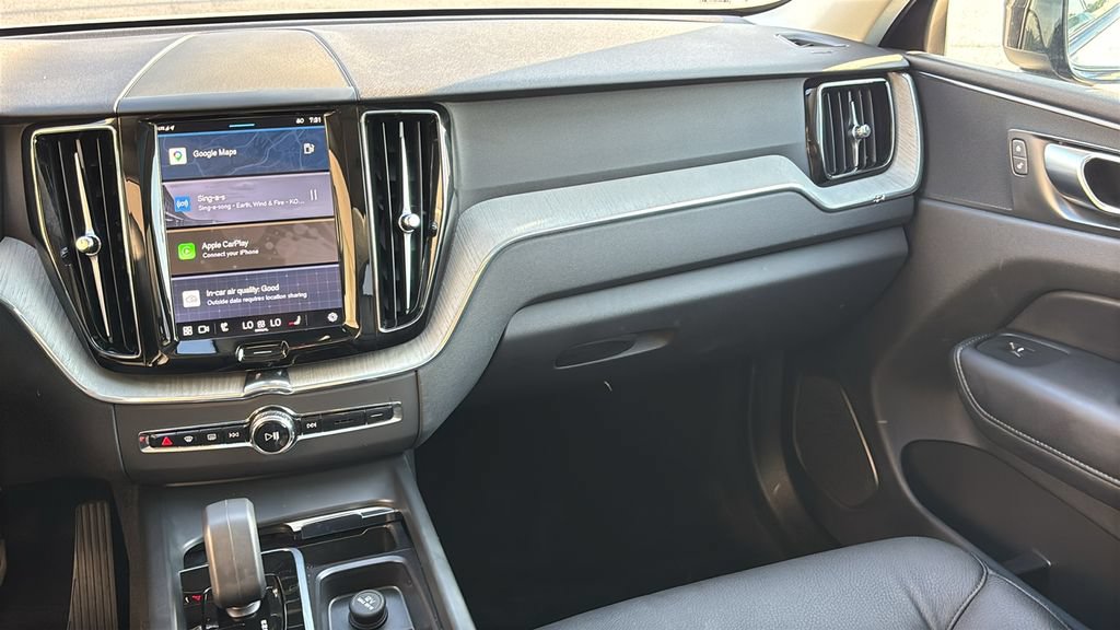 Certified 2025 Volvo XC60 B5 Plus AWD/4WD image 8