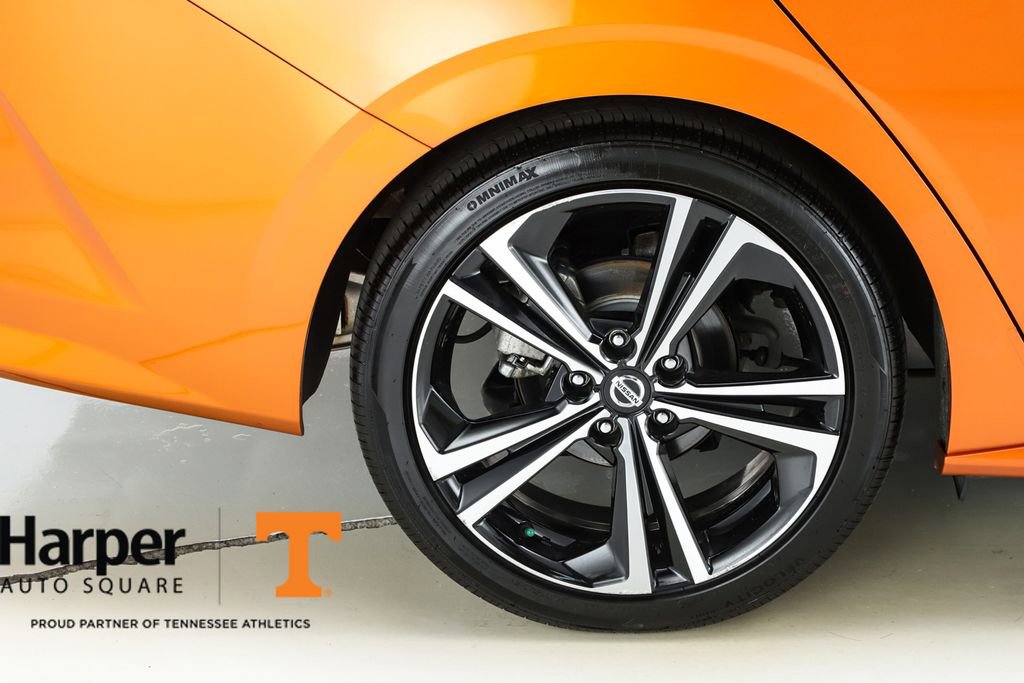 Used 2021 Nissan Sentra SR w/ SR Premium Package image 13
