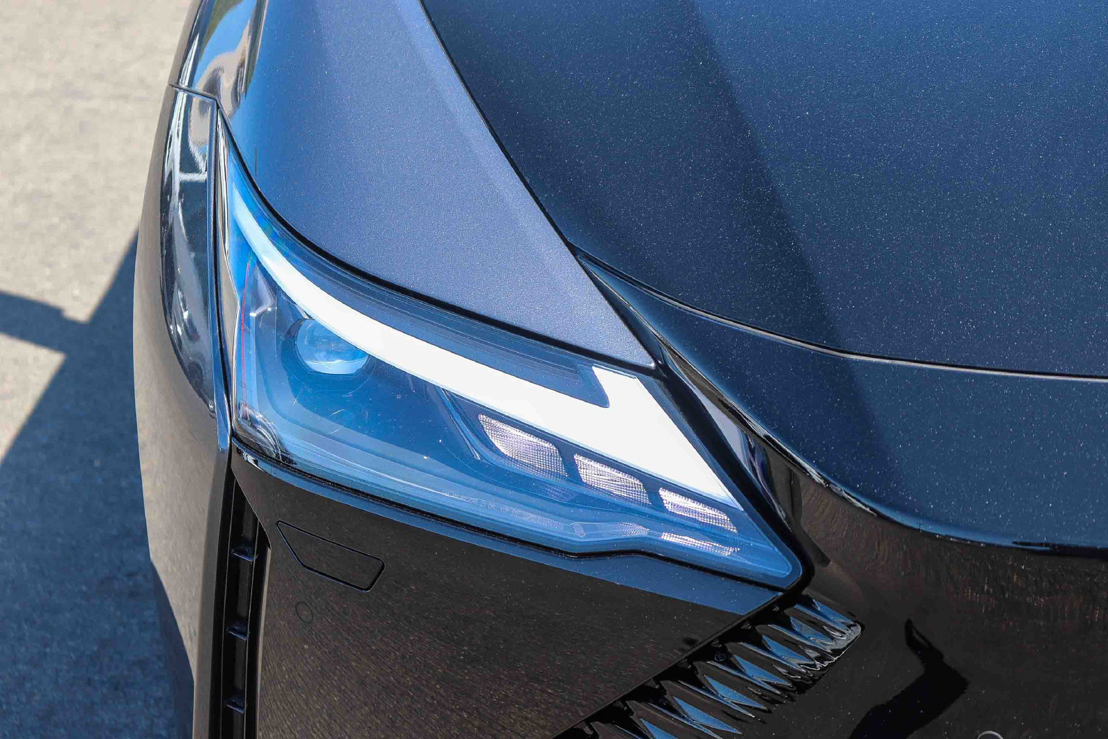New 2026 Lexus RZ 450e AWD w/ Luxury Package image 11
