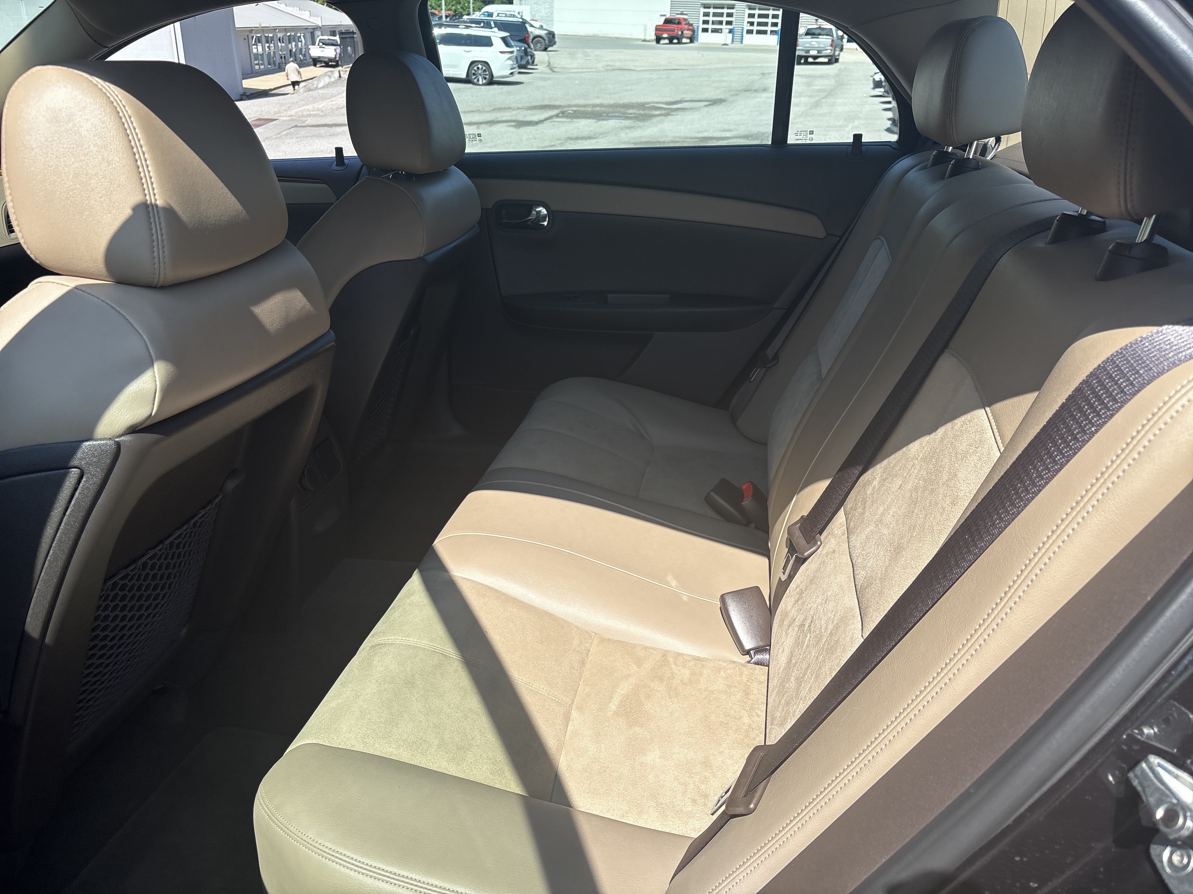 Used 2009 Chevrolet Malibu LT w/ Rear Power Package FWD image 11
