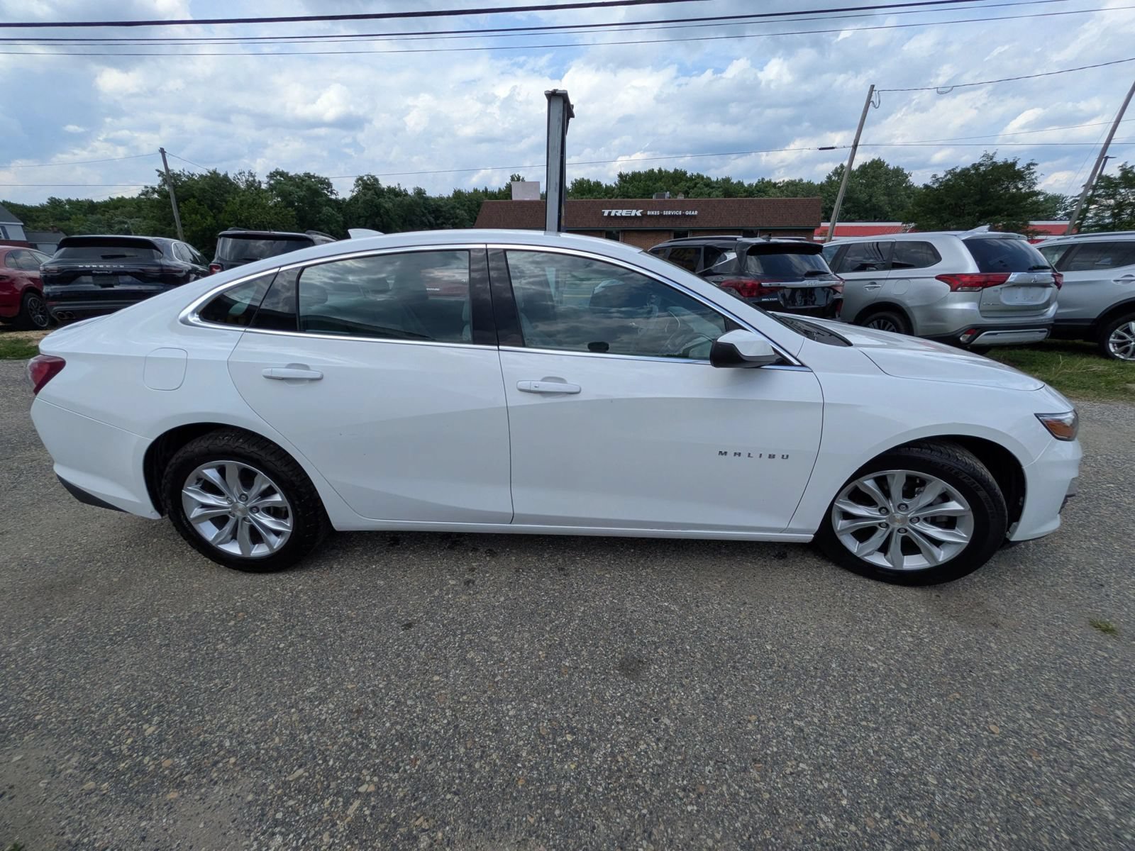 Used 2021 Chevrolet Malibu LT FWD image 7