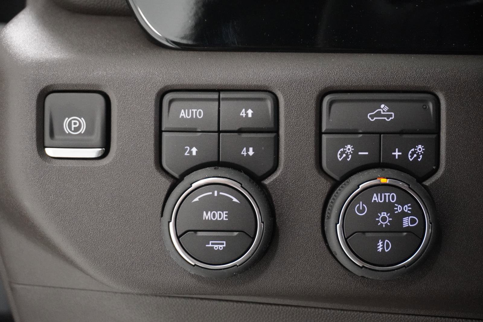 New 2026 Chevrolet Silverado 1500 LT Trail Boss w/ Convenience Package II image 17